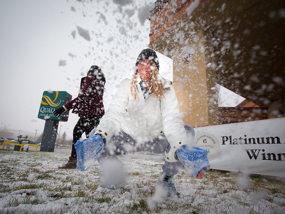 The Santa Fe Saints have breakfast, a team meeting and play in the snow before their opening round game at the NJCAA National Tournament on Thursday, Nov. 17, 2016 in in Casper, WY. (Photo by Matt Stamey/Santa Fe College)