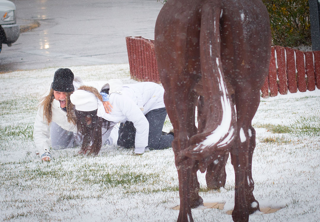 The Santa Fe Saints have breakfast, a team meeting and play in the snow before their opening round game at the NJCAA National Tournament on Thursday, Nov. 17, 2016 in in Casper, WY. (Photo by Matt Stamey/Santa Fe College)