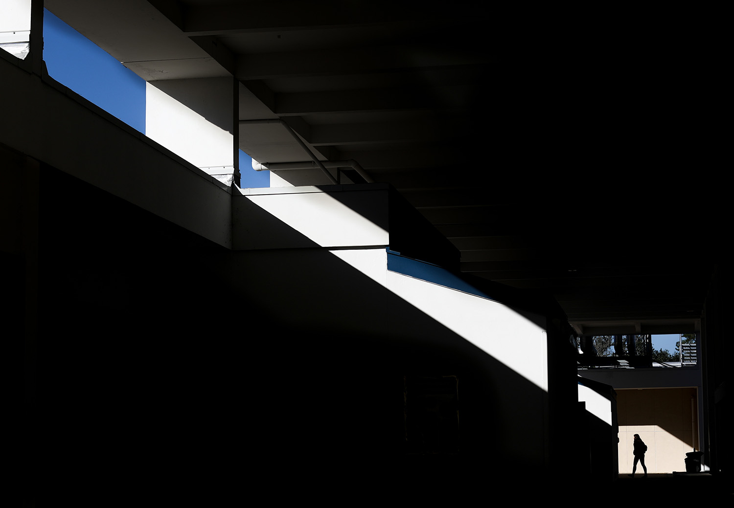 Light falls across the breezeway between buildings E and A on Thursday, Nov. 16, 2017 in Gainesville, Fla. (Photo by Matt Stamey/Santa Fe College)